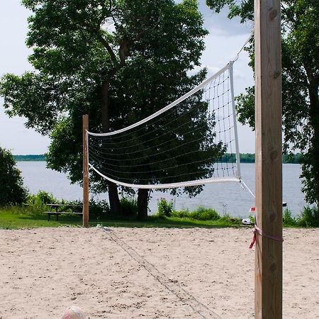 Woodland Estate Resort Campbellford Экстерьер фото