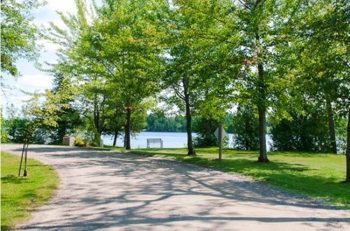 Woodland Estate Resort Campbellford Экстерьер фото